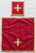 Red Roman Vestment 8181